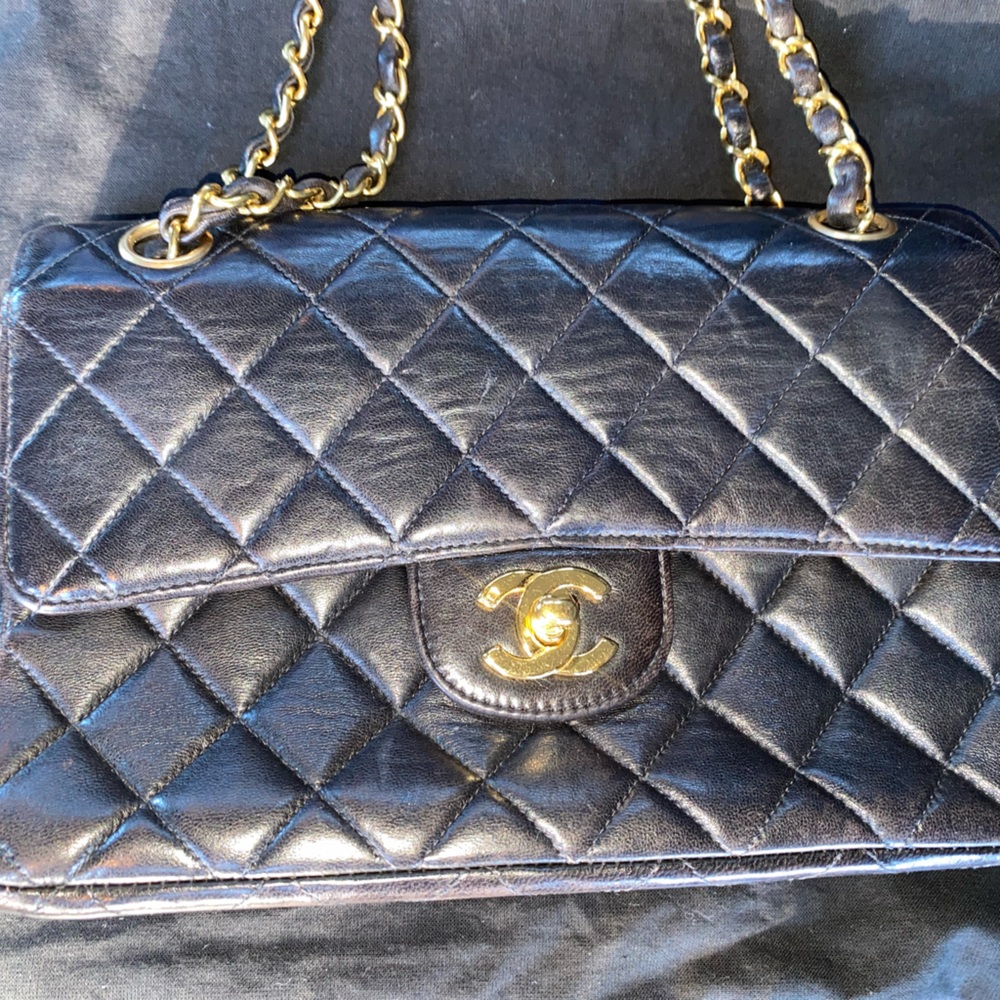 VINTAGE CHANEL DOUBLE SIDED FLAP BAG. Sold with dust bag.